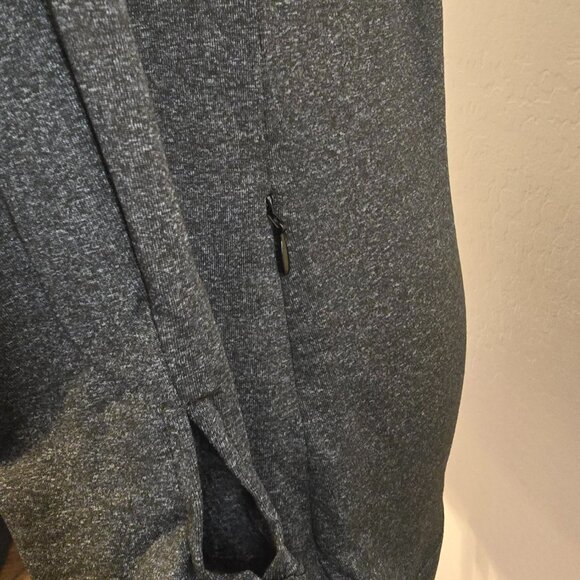 Thermal Fleece with Pockets Long Sleeve Running Shirt with Thumb Holes - Picture 6 of 7